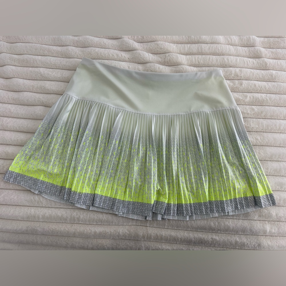 Women’s large lucky and Love K Swiss Pickleball tennis golf SKORT